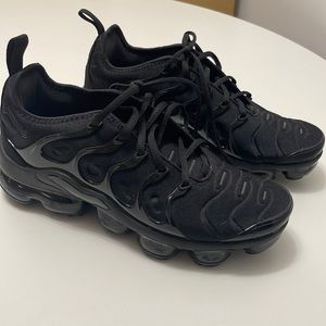 Nike Air Vapormax Plus Triple Black